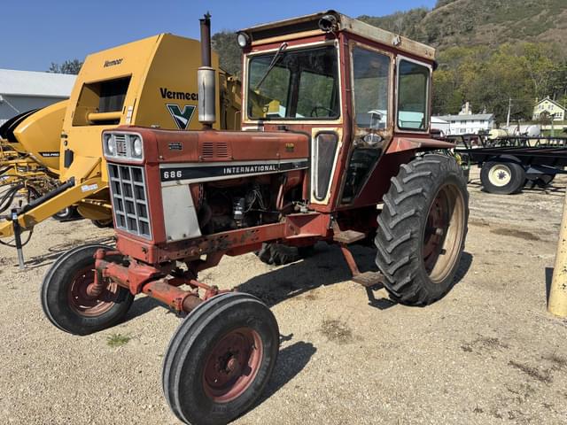 Image of International Harvester 686 equipment image 1