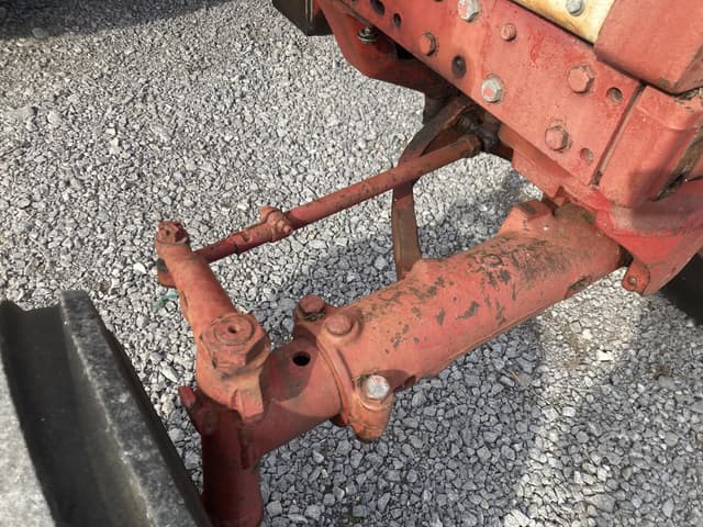 Image of International Harvester 686 equipment image 3