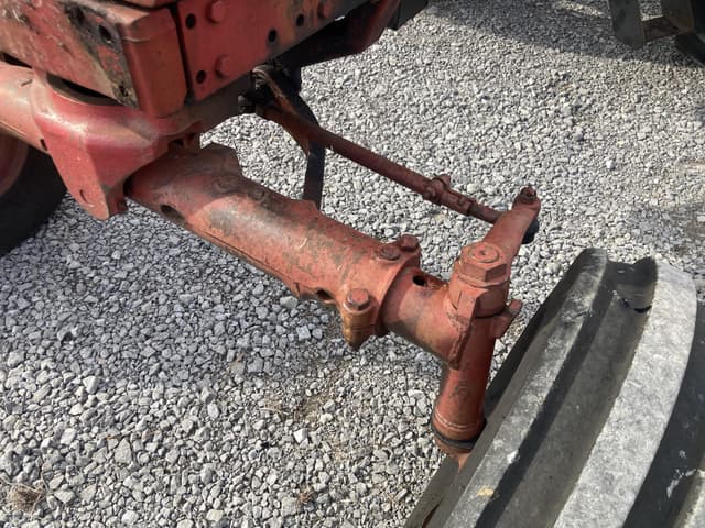 Image of International Harvester 686 equipment image 2