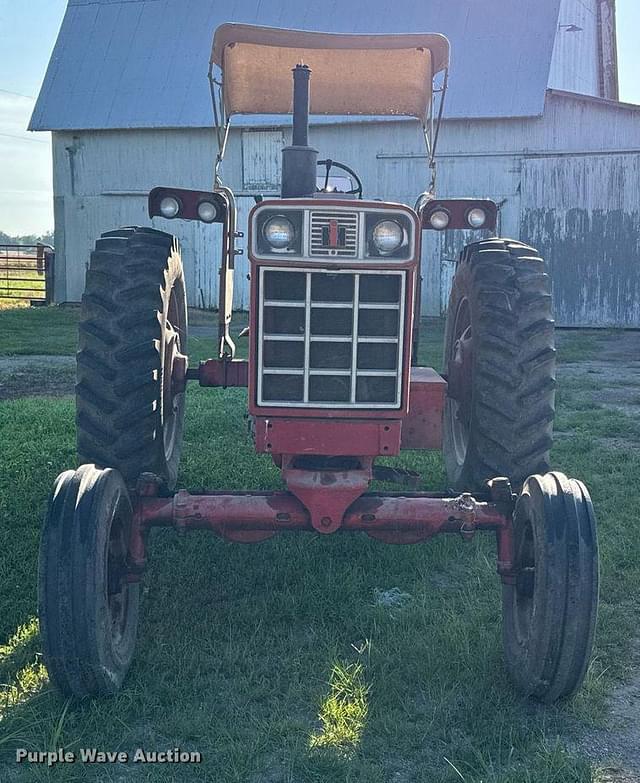Image of International Harvester 686 equipment image 1