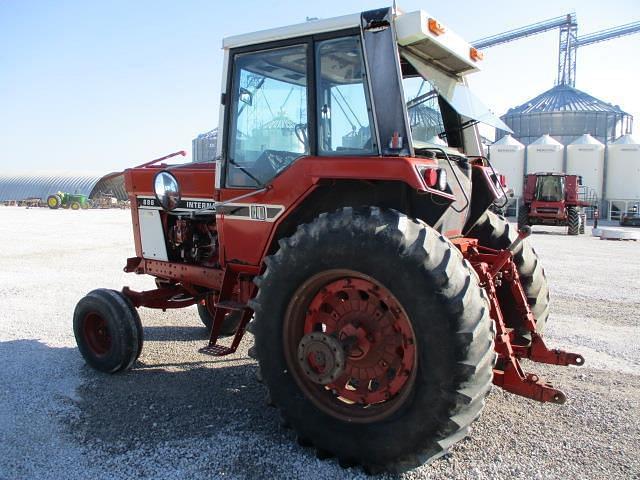 Image of International Harvester 886 equipment image 3