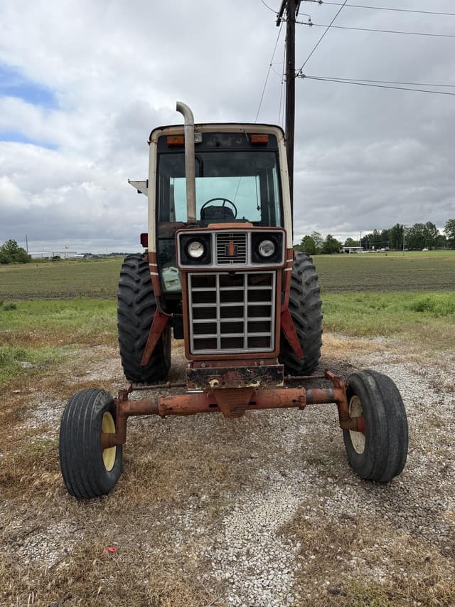 Image of International Harvester 886 equipment image 1