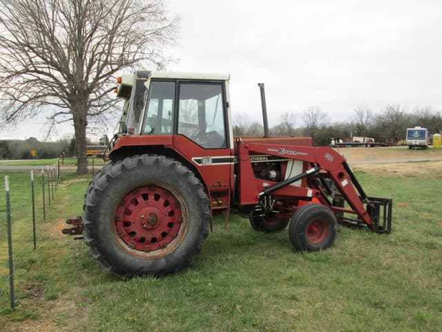 Image of International Harvester 886 equipment image 2
