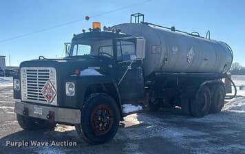 Main image International F1800