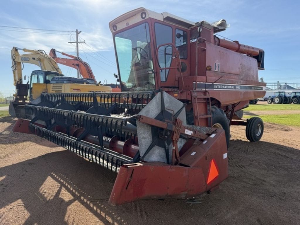 1977 International Harvester 1460 Equipment Image0