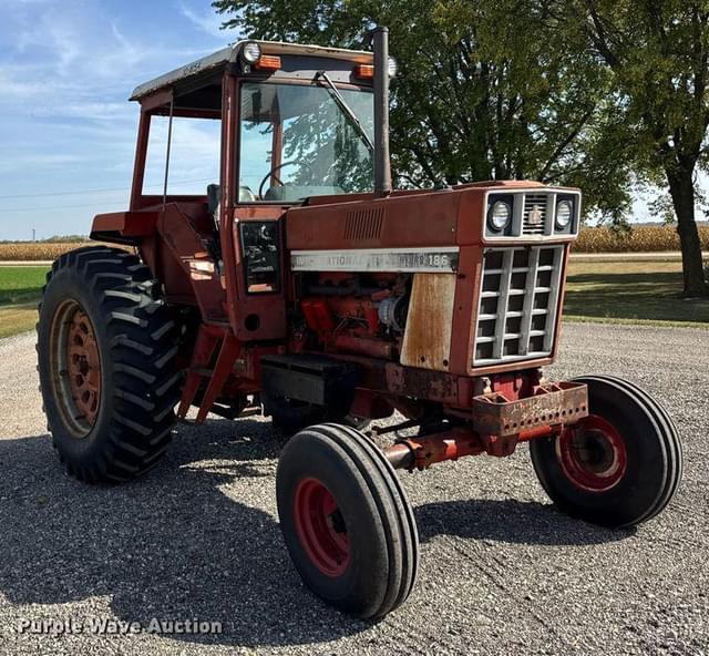 Image of International Harvester Hydro 186 equipment image 2