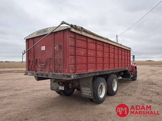 Image of International 1800 equipment image 4