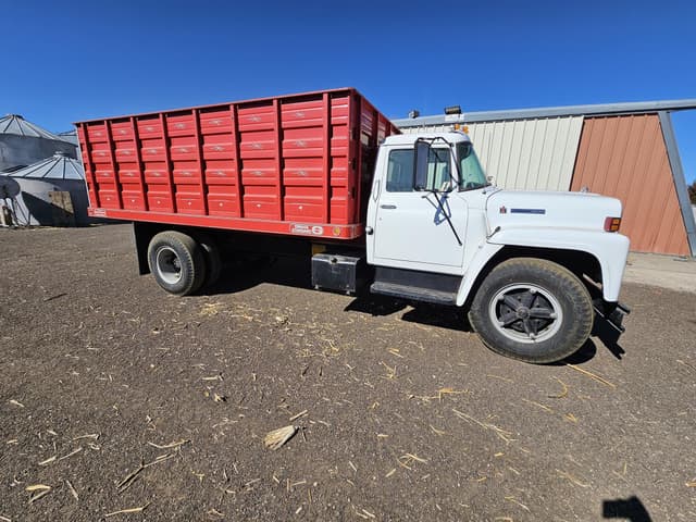 Image of International Loadstar equipment image 4