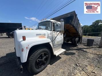 Main image International Loadstar 1600