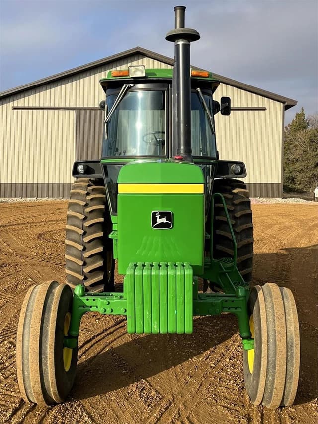 Image of John Deere 4430 equipment image 1