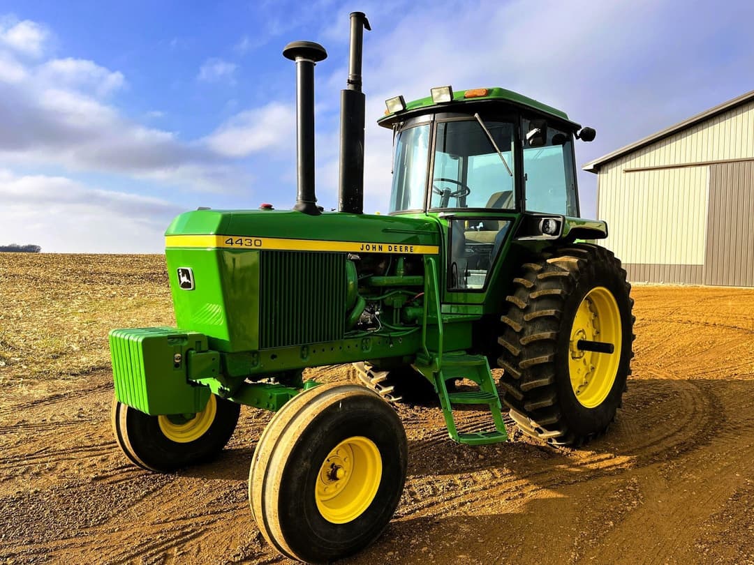 Image of John Deere 4430 Primary image