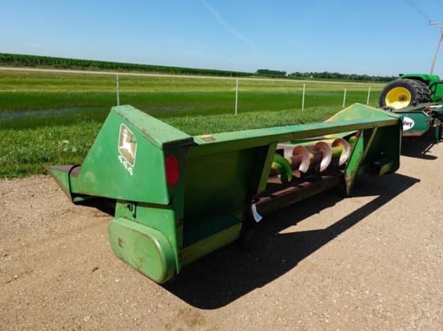 Image of John Deere 444 equipment image 2