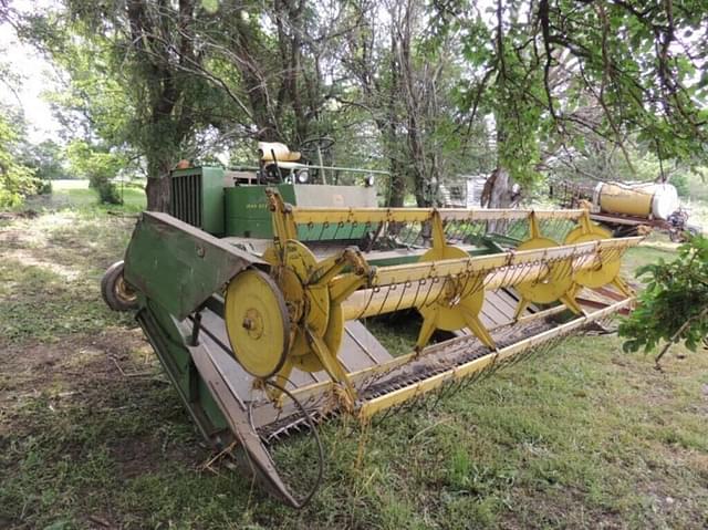 Image of John Deere 800 equipment image 1
