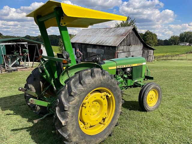 Image of John Deere 2040 equipment image 2