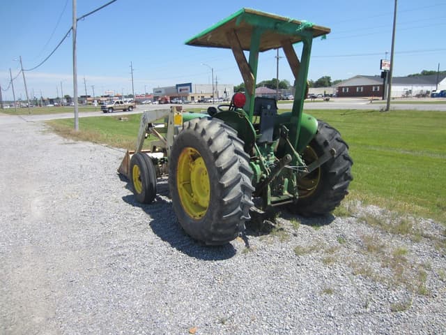 Image of John Deere 2040 equipment image 1