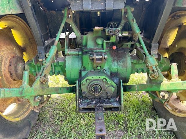 Image of John Deere 2130 equipment image 4
