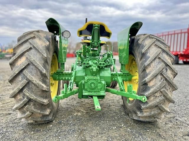 Image of John Deere 2640 equipment image 4