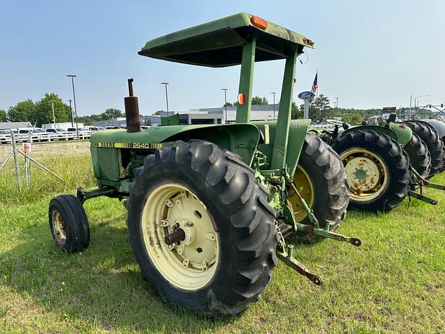 Image of John Deere 2640 equipment image 3