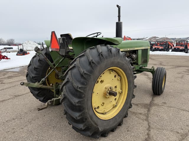 Image of John Deere 2840 equipment image 4