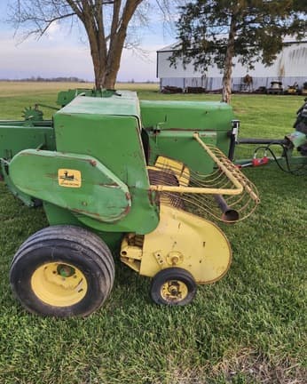 Image of John Deere 336 equipment image 1