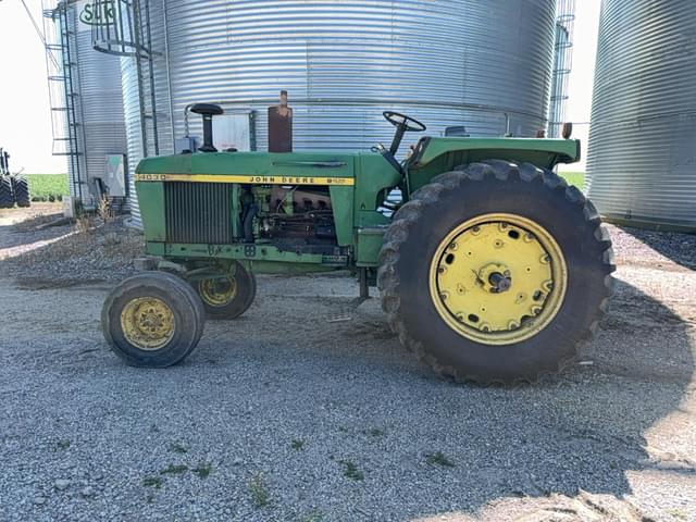 Image of John Deere 4030 equipment image 1