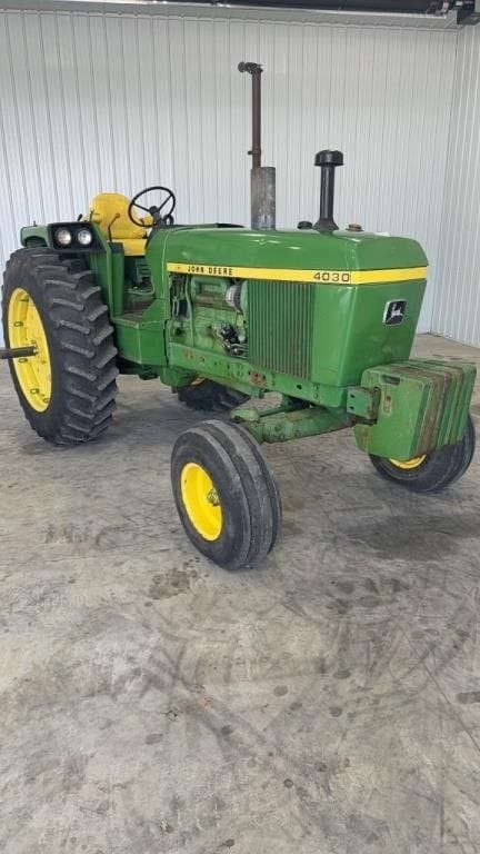 1977 John Deere 4030 Equipment Image0