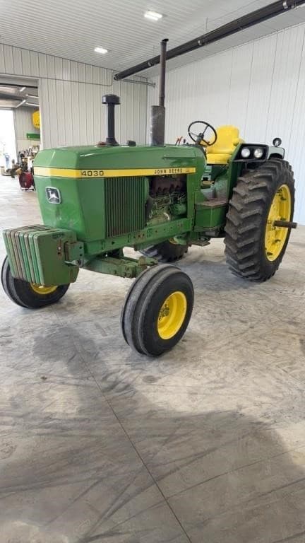 Image of John Deere 4030 equipment image 1