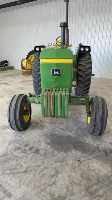 Image of John Deere 4030 equipment image 2