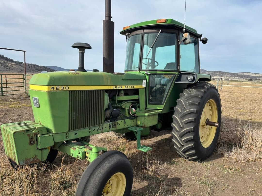 Image of John Deere 4230 Primary image