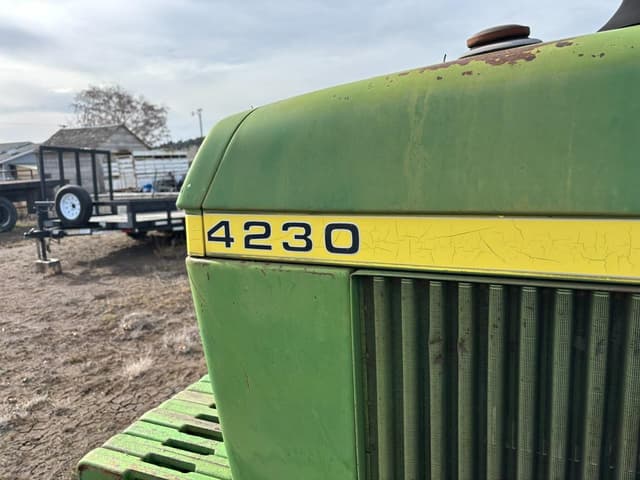 Image of John Deere 4230 equipment image 1