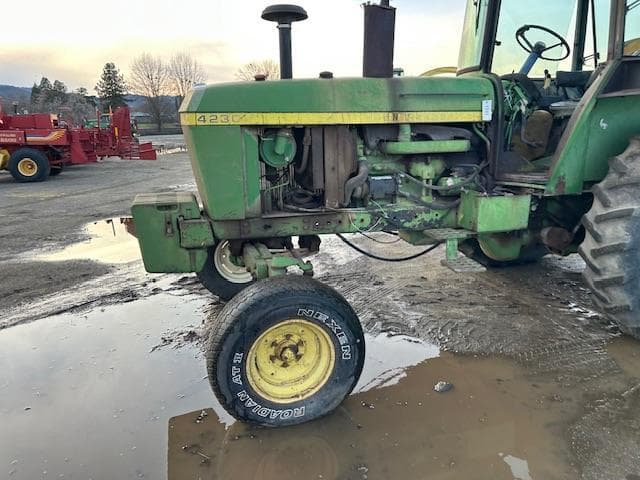 Image of John Deere 4230 equipment image 3