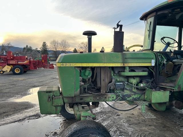 Image of John Deere 4230 equipment image 2