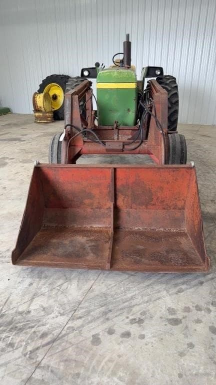 Image of John Deere 4230 equipment image 2