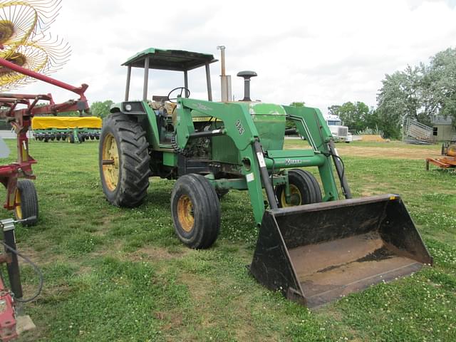 Image of John Deere 4230 equipment image 1