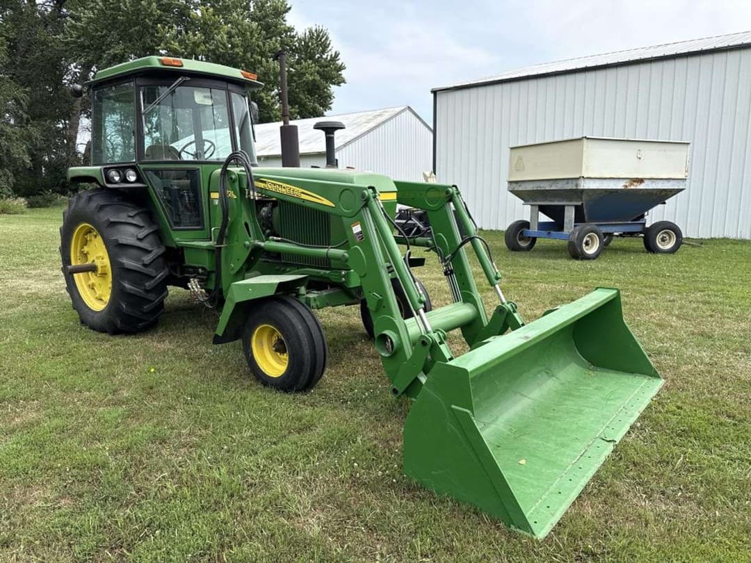 Image of John Deere 4230 Primary image