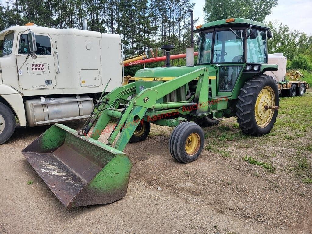 Image of John Deere 4230 Primary image