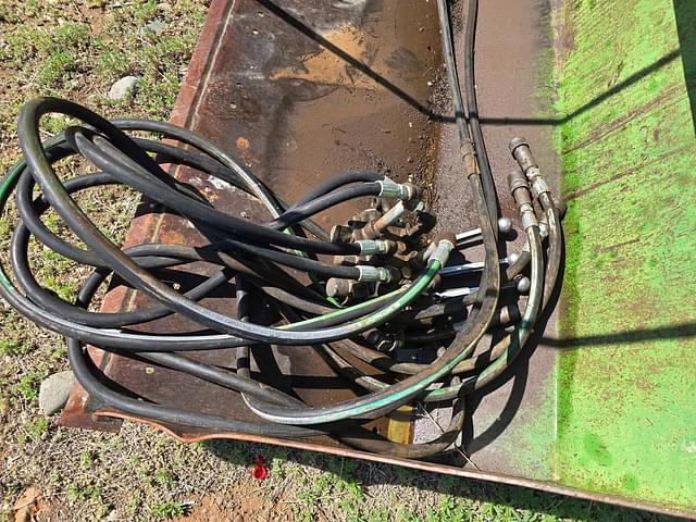Image of John Deere 4230 equipment image 4