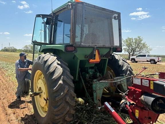 Image of John Deere 4430 equipment image 2