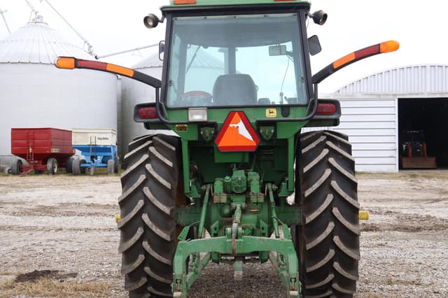 Image of John Deere 4430 equipment image 4