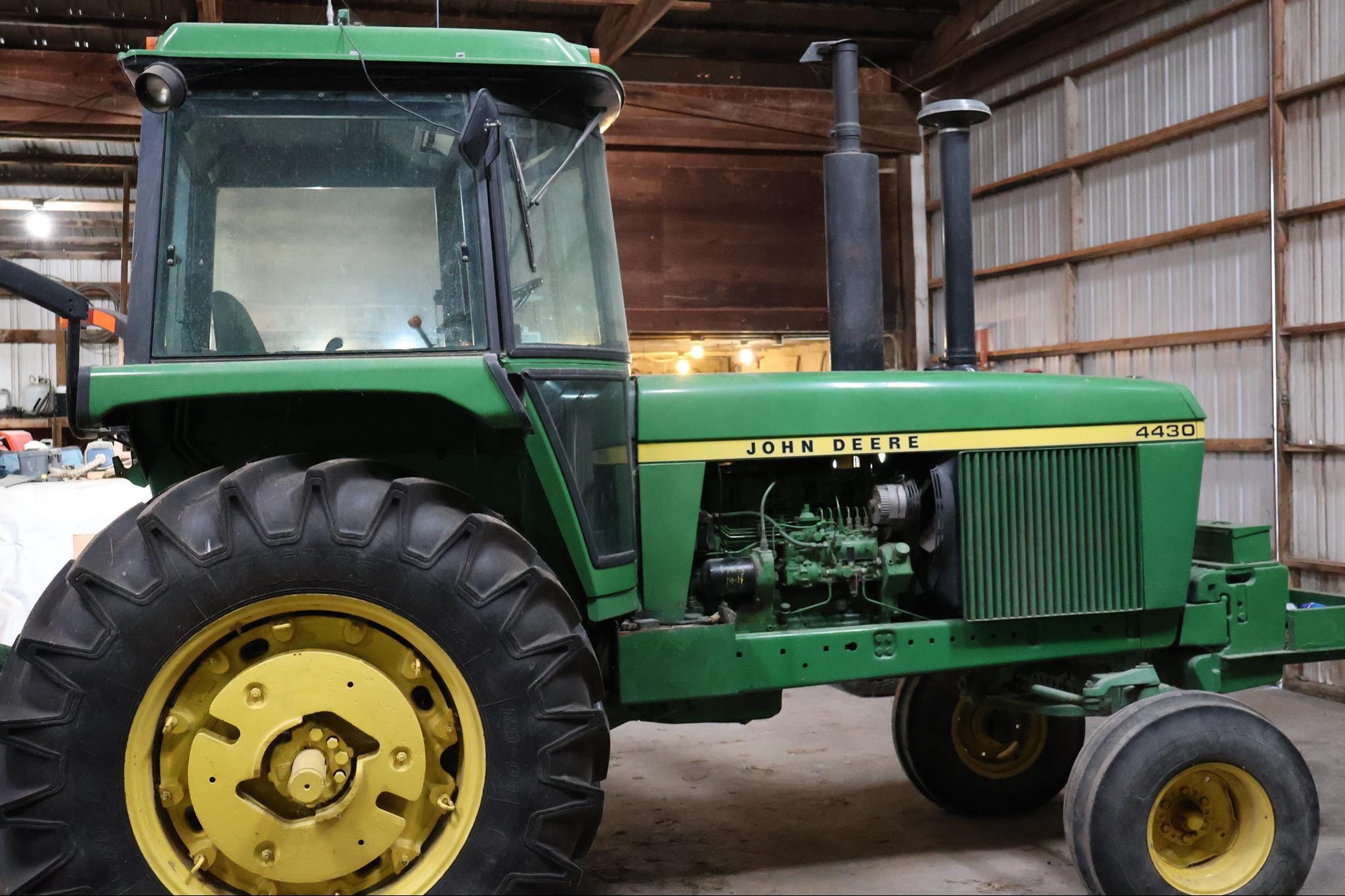 1977 John Deere 4430 Equipment Image0