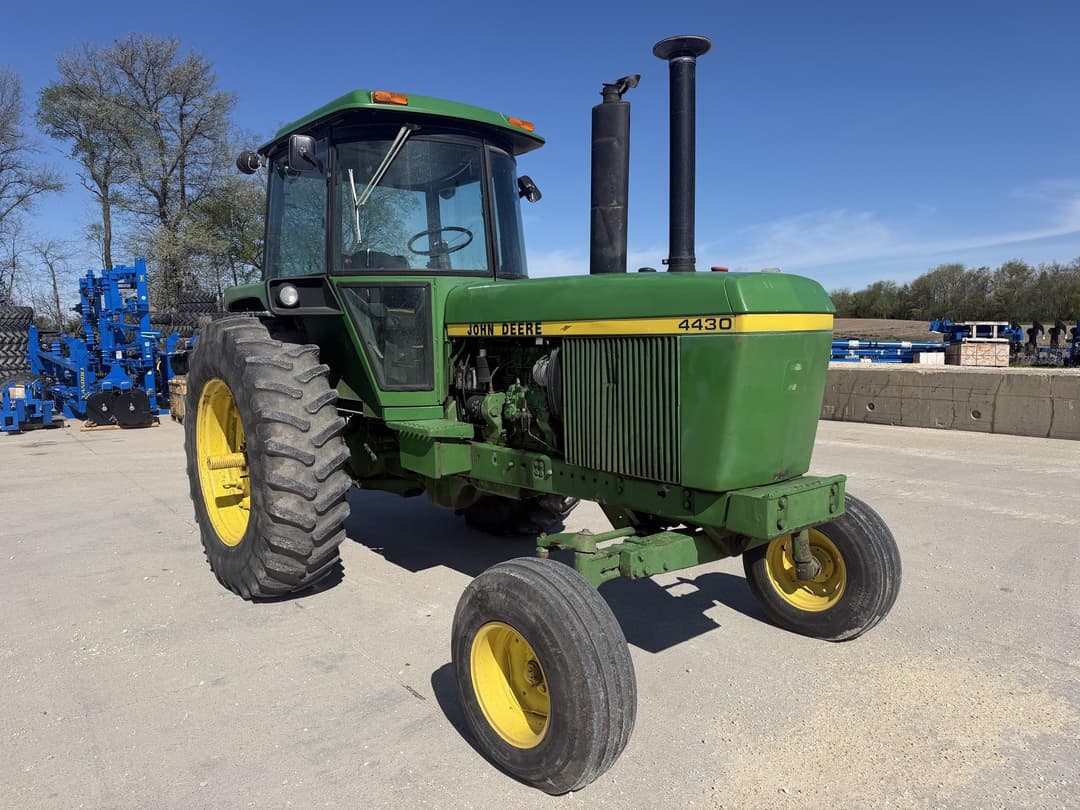 Image of John Deere 4430 Primary image