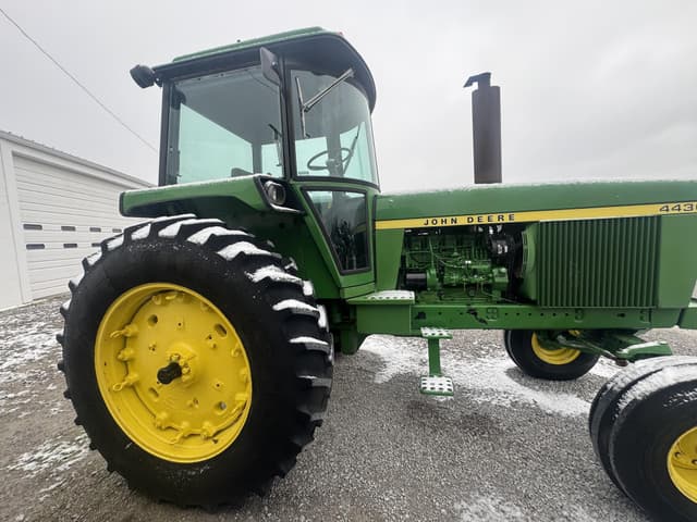 Image of John Deere 4430 equipment image 4
