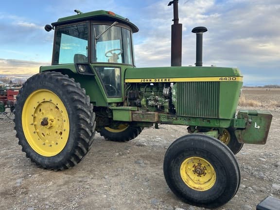 Image of John Deere 4430 equipment image 1