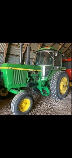 1977 John Deere 4430 Equipment Image0
