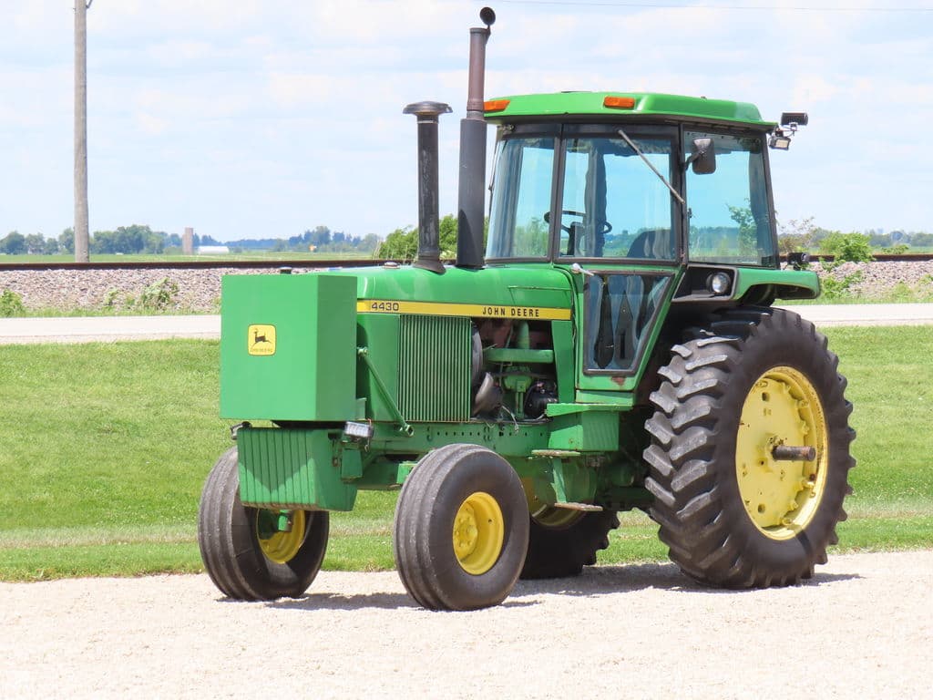Image of John Deere 4430 Primary image
