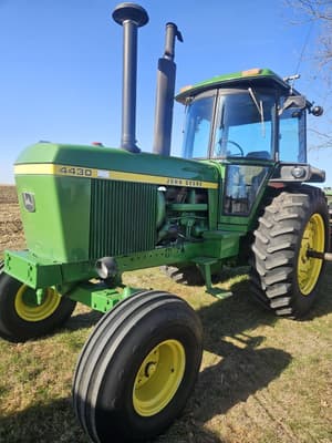 1977 John Deere 4430 Image