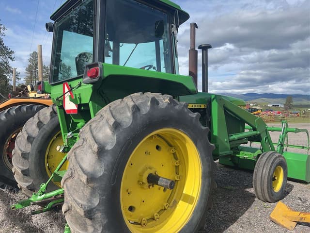 Image of John Deere 4430 equipment image 4