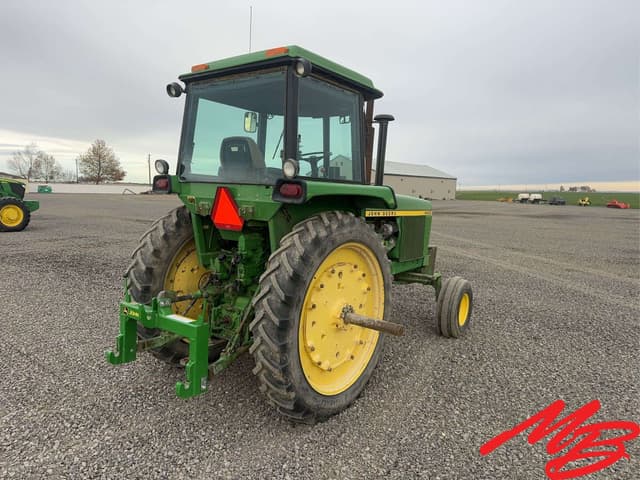 Image of John Deere 4430 equipment image 4