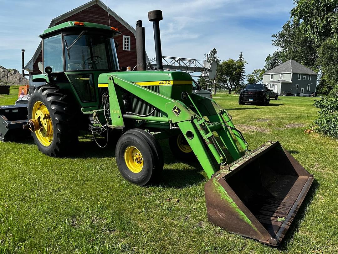 Image of John Deere 4430 Primary image