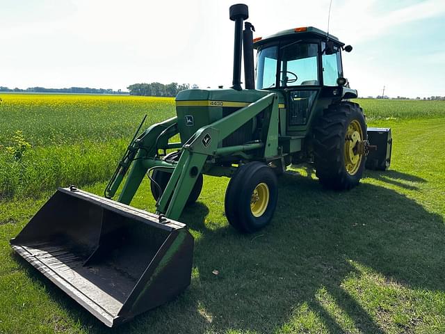 Image of John Deere 4430 equipment image 1